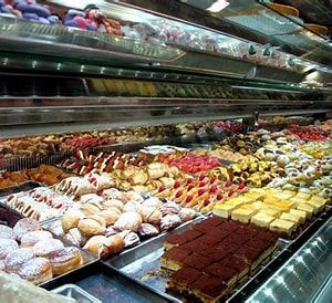 Attivitã /licenza (con o senza mura) in commerciale in