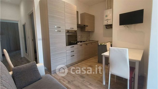 Appartamento in residenziale in Via Costantino Porta 14