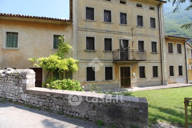 Casa indipendente in residenziale in Via del Borgo Botteon 68