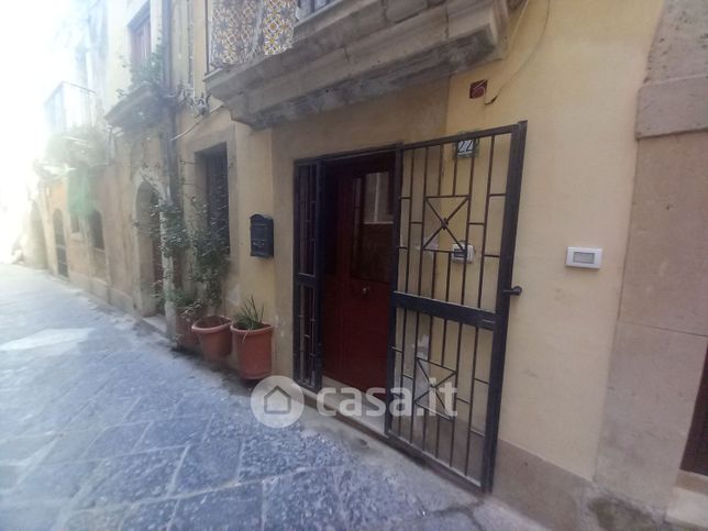 Appartamento in residenziale in Via del Crocifisso 22