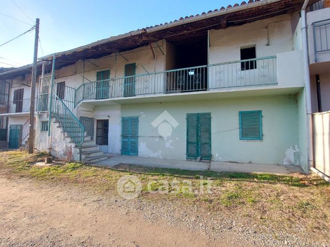 Casa bi/trifamiliare in residenziale in Strada Allivellatori 17