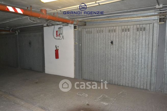 Garage/posto auto in residenziale in Via Marchesi Luigi e Salvatore