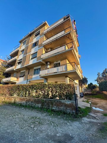 Appartamento in residenziale in Via Anita Garibaldi 18