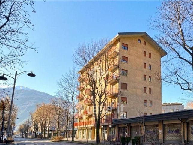 Box/posto auto in residenziale in Via Monte Grivola 35