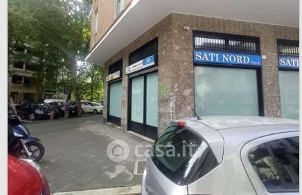 Ufficio in commerciale in Viale Fratelli Casiraghi 205