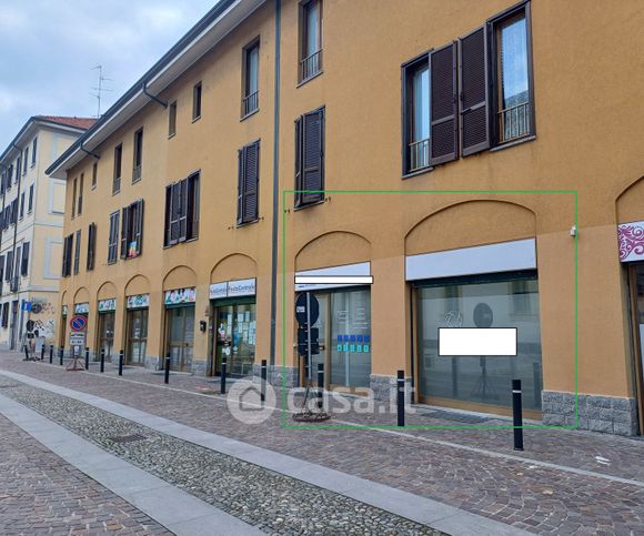 Ufficio in commerciale in Via Omodei 1