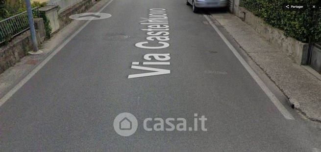 Terreno edificabile in residenziale in Via Castelnuovo