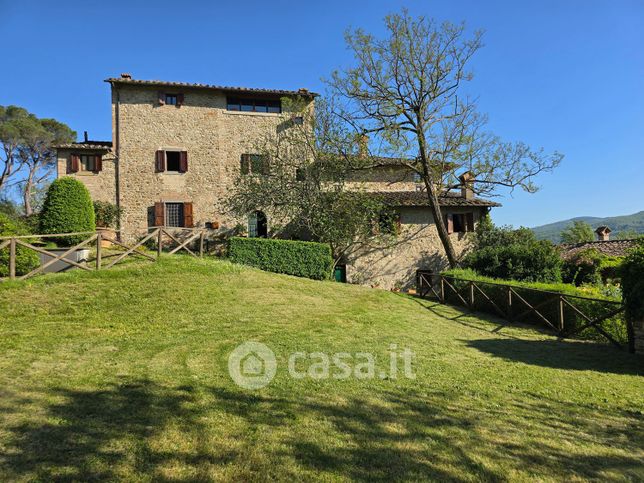 Rustico/casale in residenziale in Via Colle Barucci