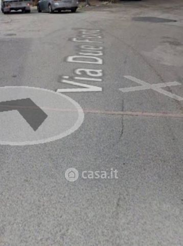 Box/posto auto in residenziale in Via Due Fonti