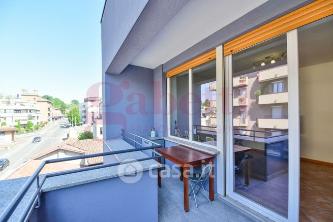 Appartamento in residenziale in Via Francesco Baracca 11