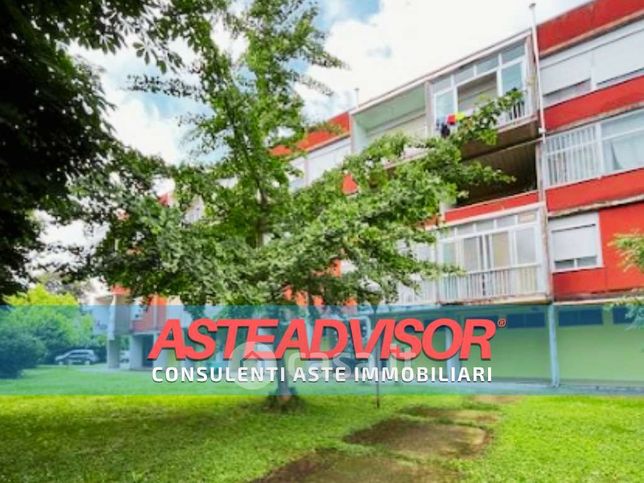 Appartamento in residenziale in Via Angelo Cena 42
