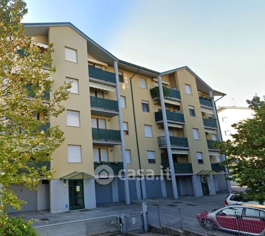 Appartamento in residenziale in Via Mantovani Orsetti 16