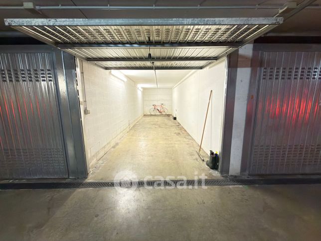 Box/posto auto in residenziale in Piazzale Dateo