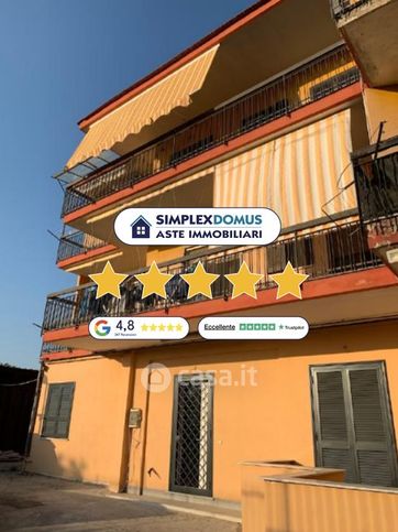 Appartamento in residenziale in Via Marano Pianura