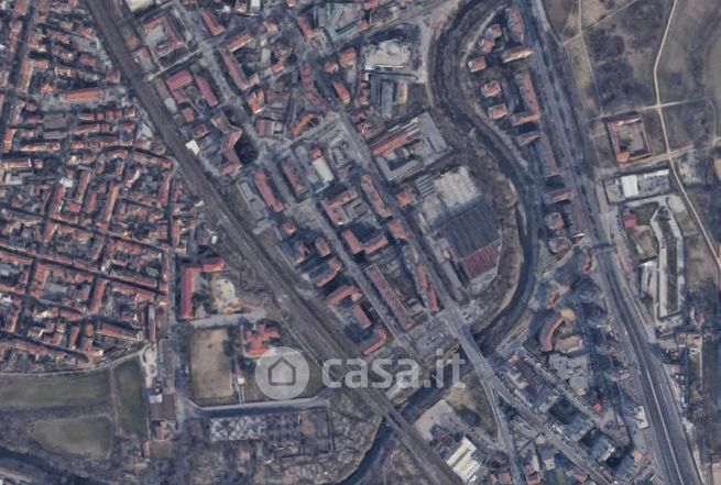 Box/posto auto in residenziale in Corso Roma