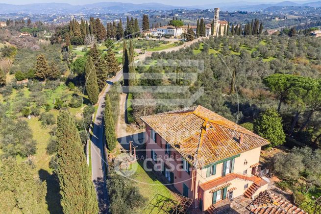 Villa in residenziale in 