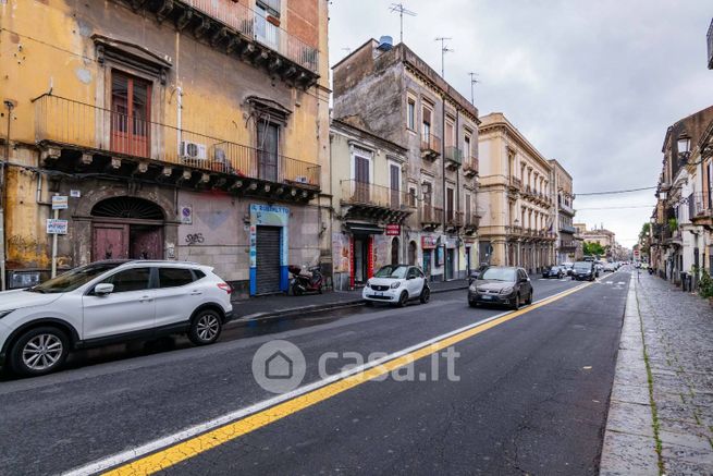 Ufficio in commerciale in Via Etnea 590