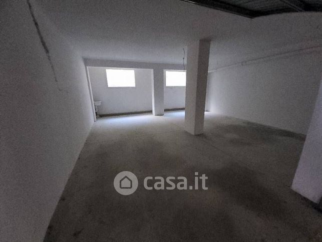 Box/posto auto in residenziale in Via Giacomo Filippo Maria Prosperi 33