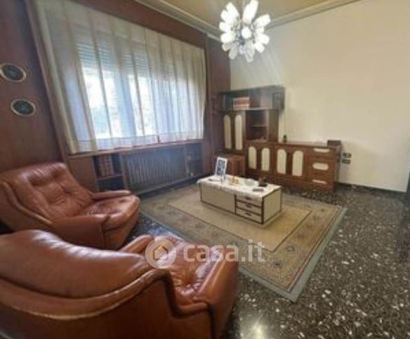 Casa indipendente in residenziale in