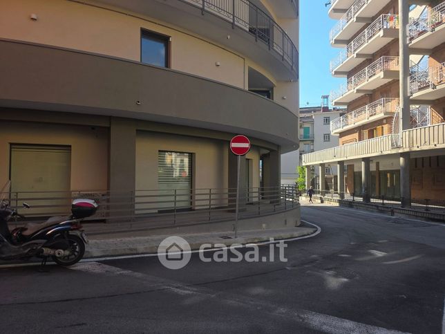 Ufficio in commerciale in Via Principe Tommaso di Savoia 17