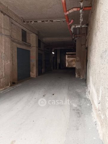 Box/posto auto in residenziale in Via Alcibiade 58