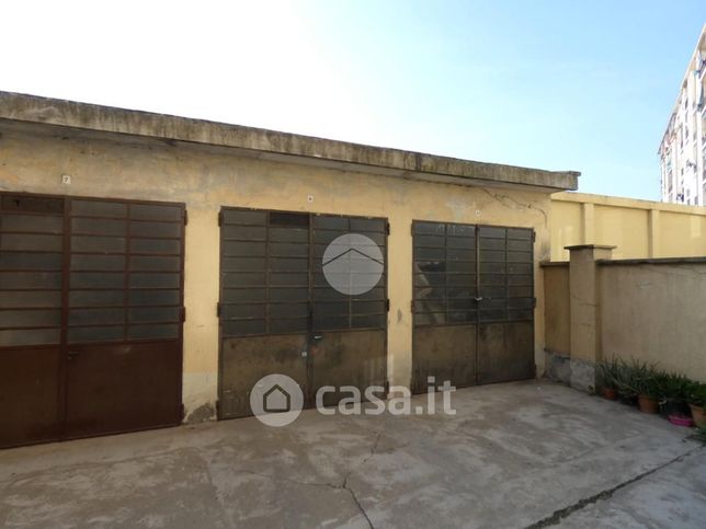 Garage/posto auto in residenziale in Largo Cardinal Massaia 35