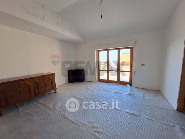 Casa indipendente in residenziale in Via Venezia 16
