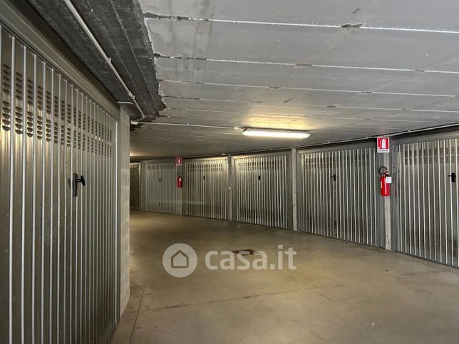 Box/posto auto in residenziale in Via Piemonte