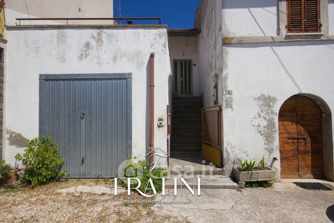 Casa indipendente in residenziale in Via Marchetti 8