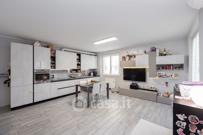 Appartamento in residenziale in Via A. Volta 7