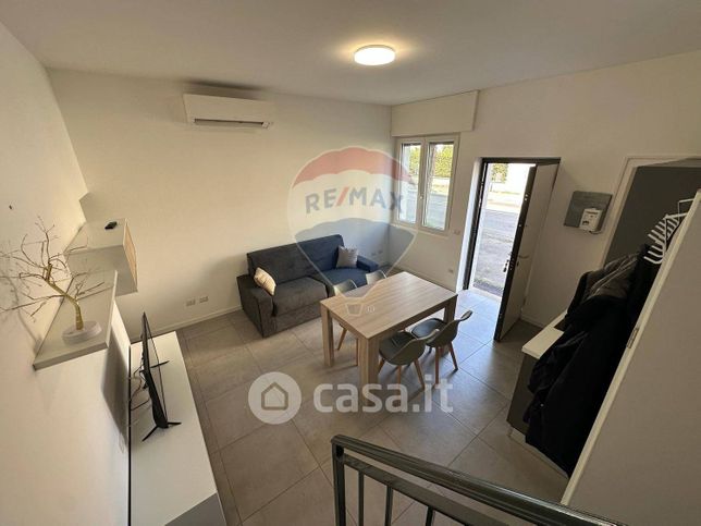 Appartamento in residenziale in Viale Lombardia 52