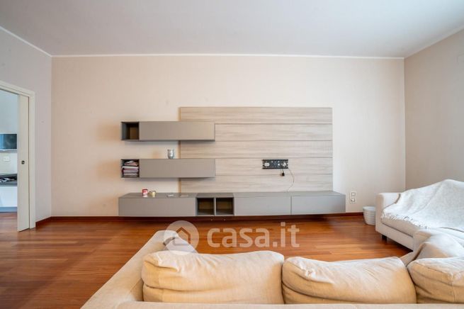 Appartamento in residenziale in Via Emilia 50053