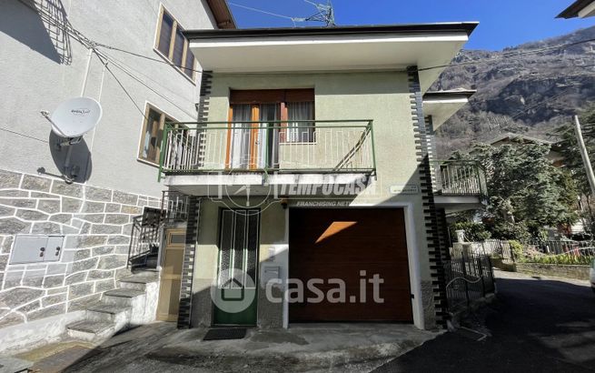 Casa indipendente in residenziale in Via Gran Paradiso 5