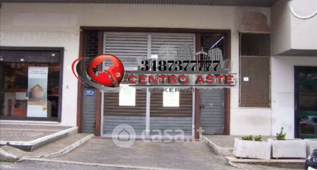 Box/posto auto in residenziale in Via XXIV Maggio