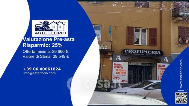 Ufficio in commerciale in Via Vittorio Veneto 4