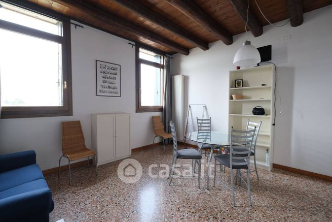 Appartamento in residenziale in Via San Felice 322