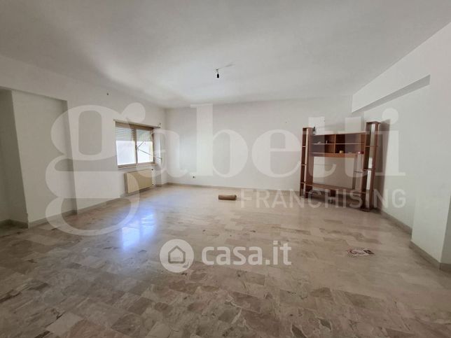 Appartamento in residenziale in Via Marsicana 4