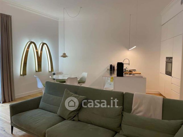 Appartamento in residenziale in Viale Montello 6