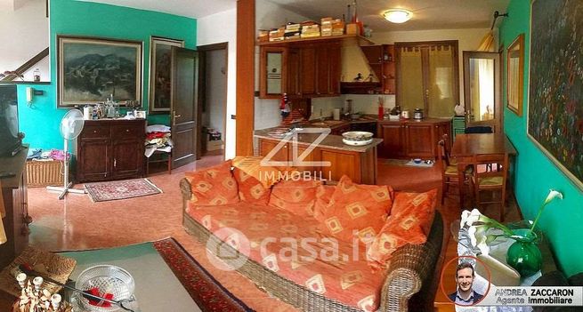 Villetta a schiera in residenziale in Via Monte Civetta