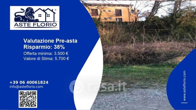 Terreno agricolo in commerciale in Via Monte Cervino
