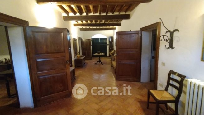 Casa indipendente in residenziale in Via Chiesa