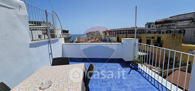 Appartamento in residenziale in Largo Fiorentine a Chiaia