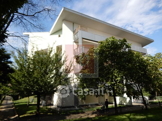 Appartamento in residenziale in Via Martiri della Libertà 21
