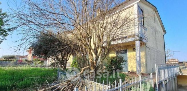 Appartamento in residenziale in Via Giacomo Leopardi