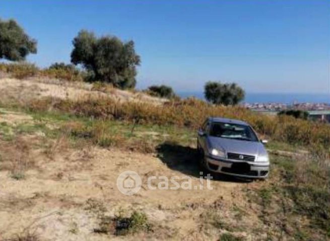 Terreno agricolo in commerciale in Via Alvata