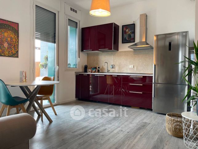 Appartamento in residenziale in Via Mascarella 95