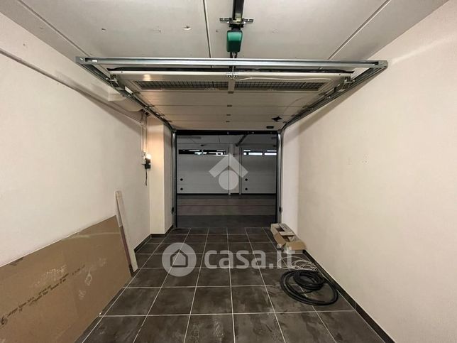 Garage/posto auto in residenziale in Via Giuseppe Doldo 21