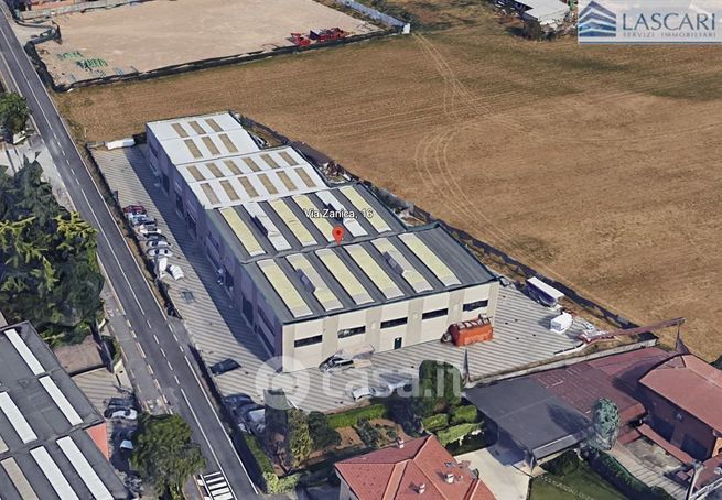 Capannone in commerciale in Via Zanica 16