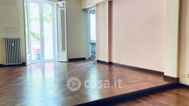 Appartamento in residenziale in Via Pomponio Torelli