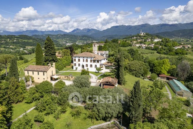 Villa in residenziale in Via Manzana